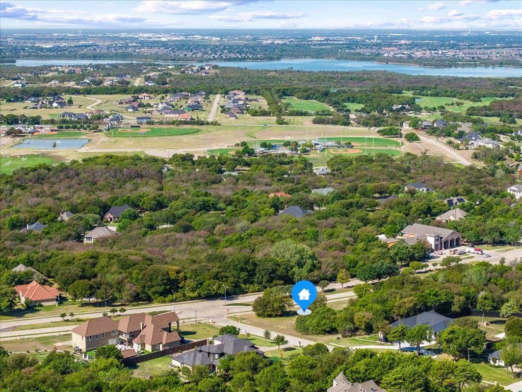 2431 Diamond Point Drive, Cedar Hill, TX 75104