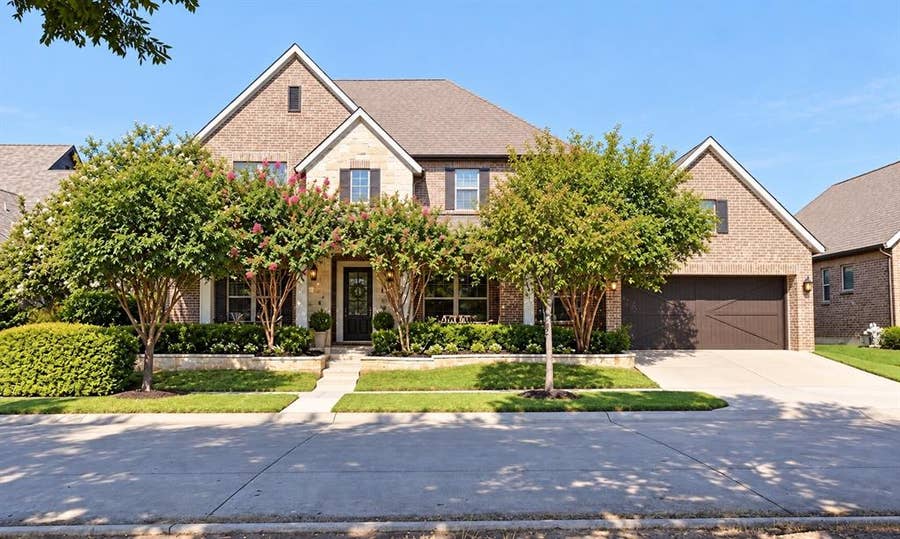 Property photo for 1305 5th Street, Argyle, TX