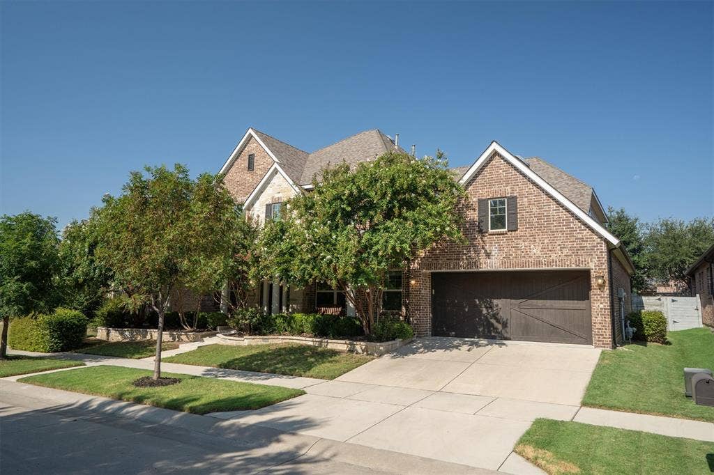1305 5th Street, Argyle, TX 76226