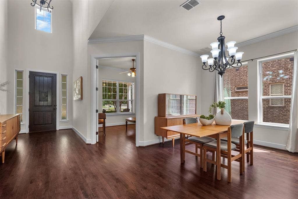 1305 5th Street, Argyle, TX 76226