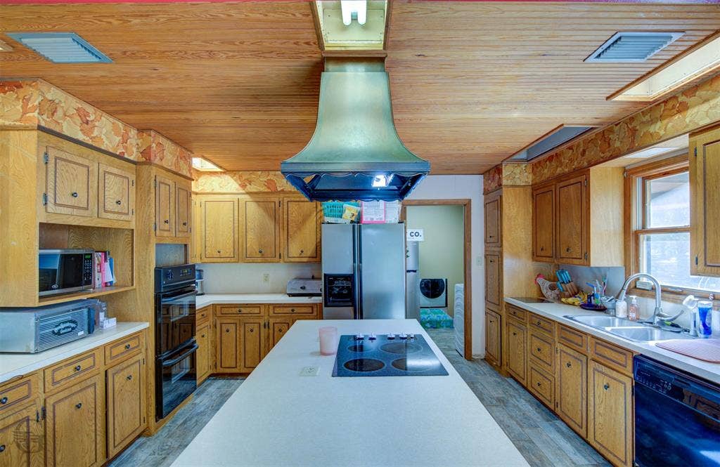 4320 Circle Square Drive, Mooringsport, LA 71060 4320 Circle Square Drive, Mooringsport, LA 71060