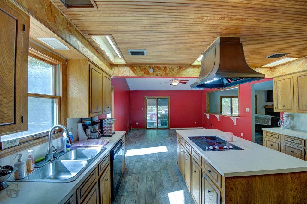 4320 Circle Square Drive, Mooringsport, LA 71060 4320 Circle Square Drive, Mooringsport, LA 71060