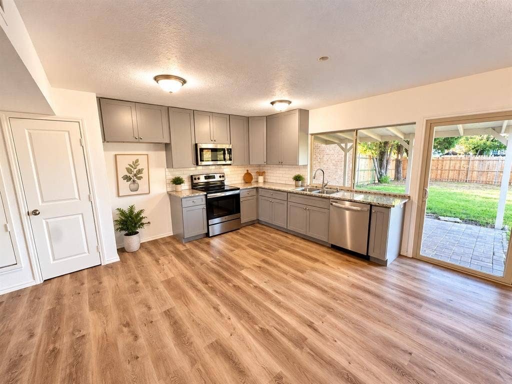 1101 Lombardy Drive, Plano, TX 75023 1101 Lombardy Drive, Plano, TX 75023