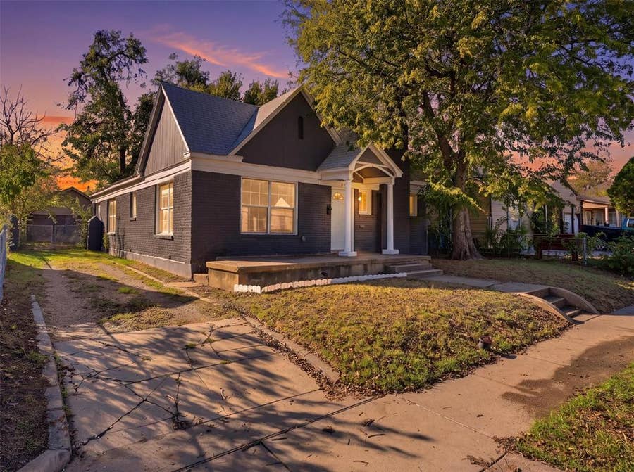 Property photo for 3712 College Avenue, Fort Worth, TX