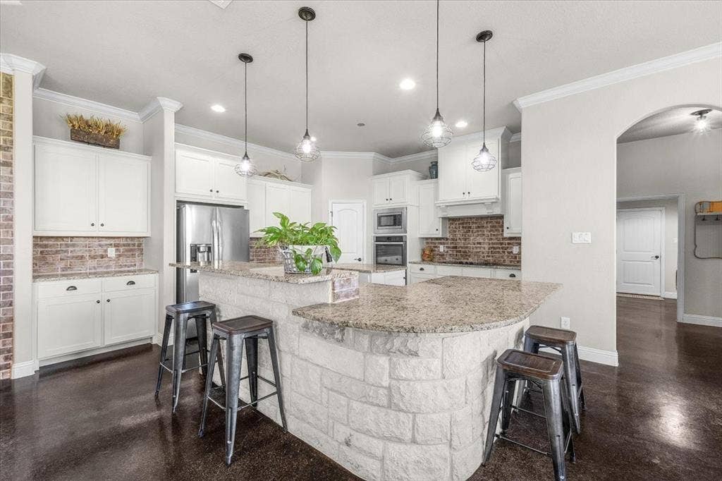 116 Rasha Drive, Azle, TX 76020 116 Rasha Drive, Azle, TX 76020