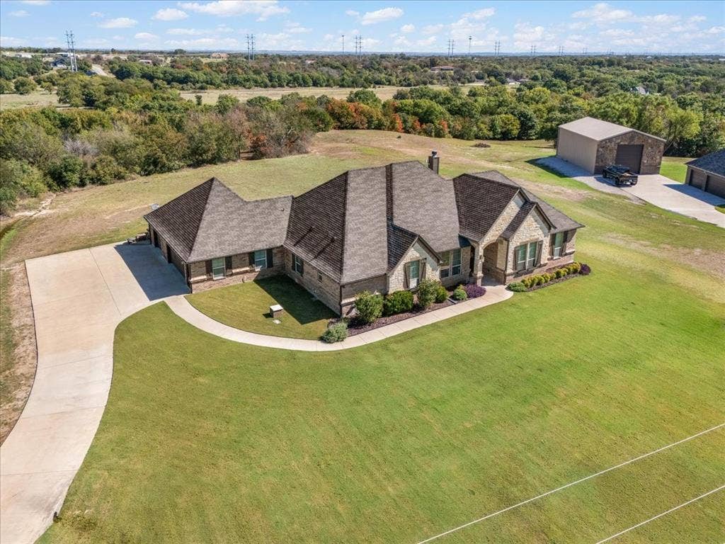 116 Rasha Drive, Azle, TX 76020 116 Rasha Drive, Azle, TX 76020