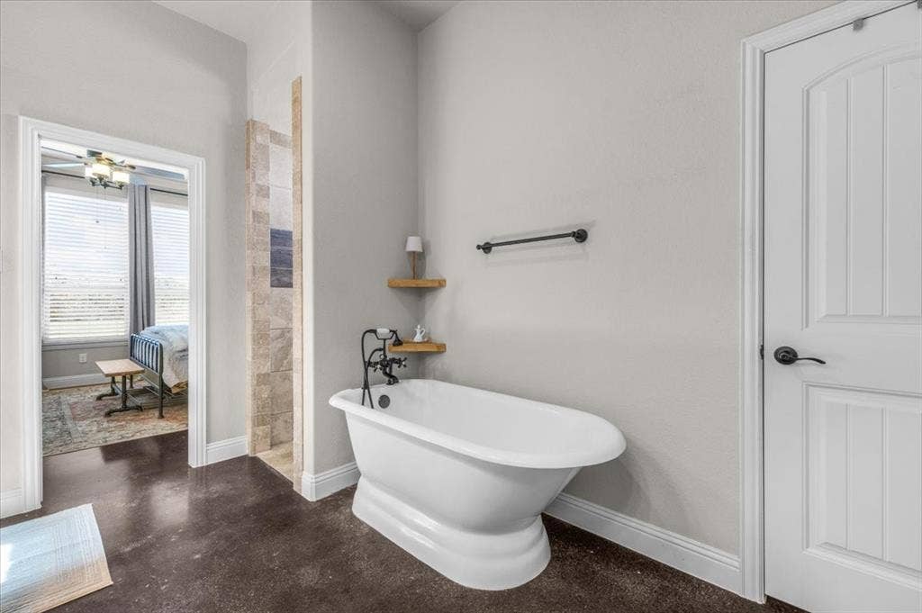116 Rasha Drive, Azle, TX 76020 116 Rasha Drive, Azle, TX 76020