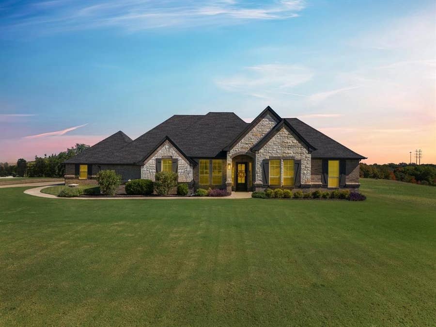 Property photo for 116 Rasha Drive, Azle, TX