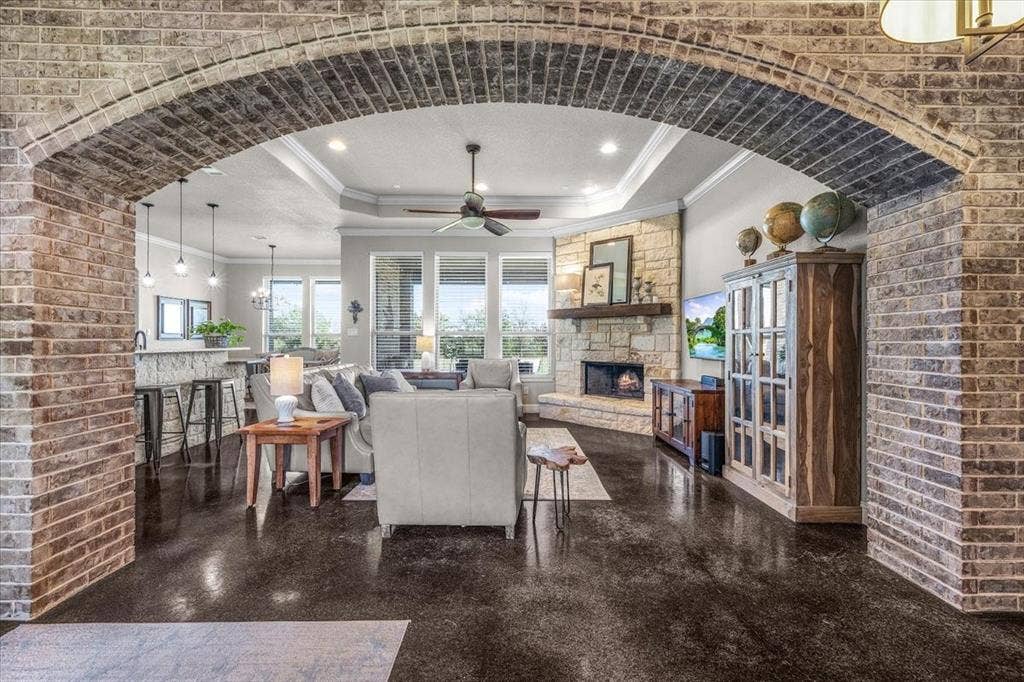116 Rasha Drive, Azle, TX 76020 116 Rasha Drive, Azle, TX 76020