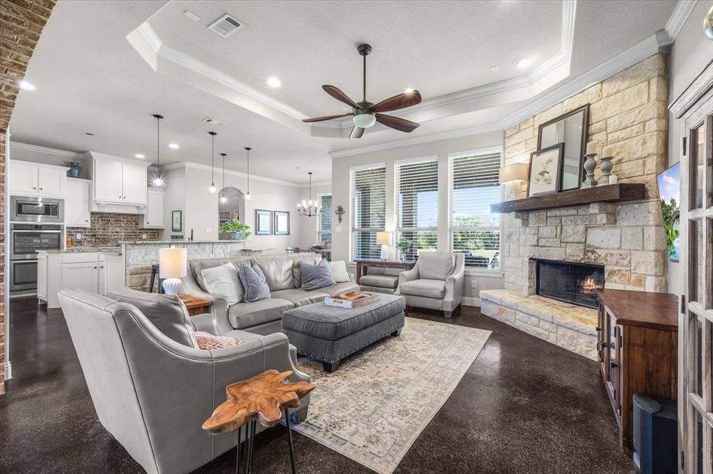 116 Rasha Drive, Azle, TX 76020 116 Rasha Drive, Azle, TX 76020