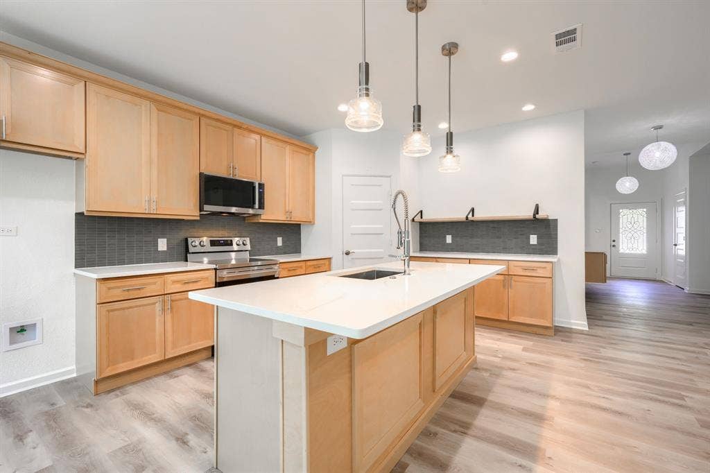 115 Vaughn Lane, Quinlan, TX 75474 115 Vaughn Lane, Quinlan, TX 75474