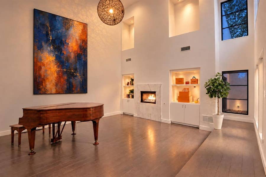 Property photo for 9123 Valley Chapel Lane, Dallas, TX