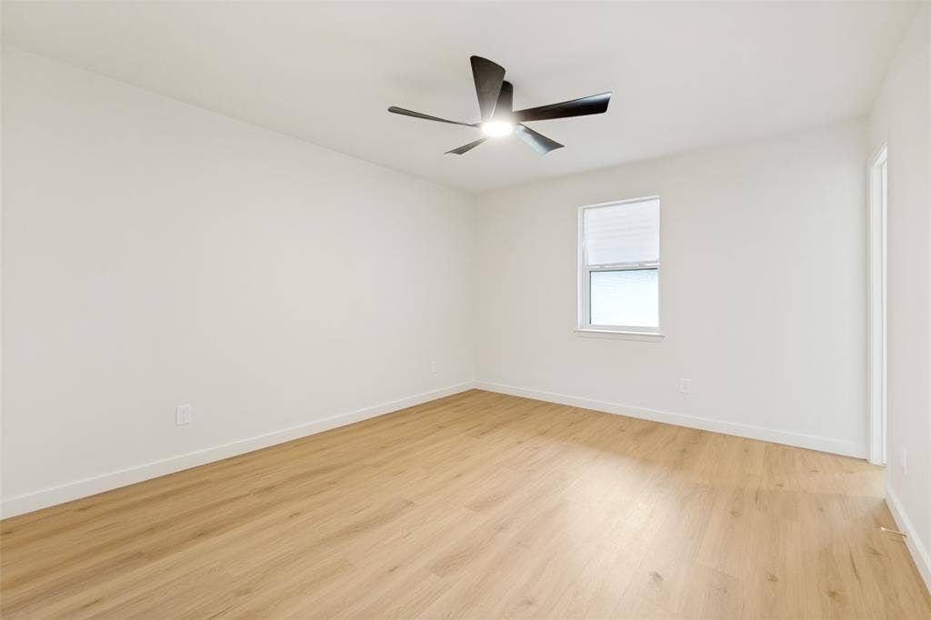 5311 Banting Way, Dallas, TX 75227 Guest bedroom 2