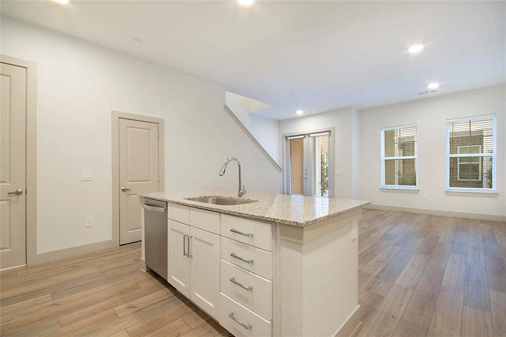 4700 W Spring Creek Parkway, #10102, Plano, TX 75024