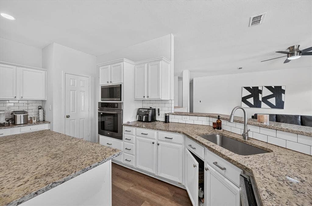 1004 Bonanza Drive, Arlington, TX 76001 1004 Bonanza Drive, Arlington, TX 76001