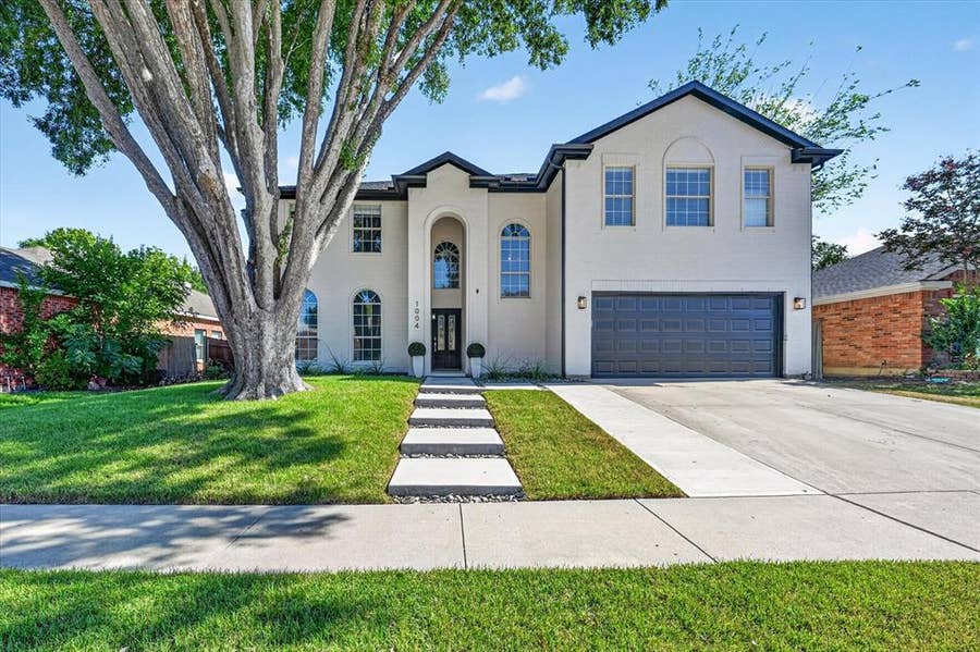 Property photo for 1004 Bonanza Drive, Arlington, TX