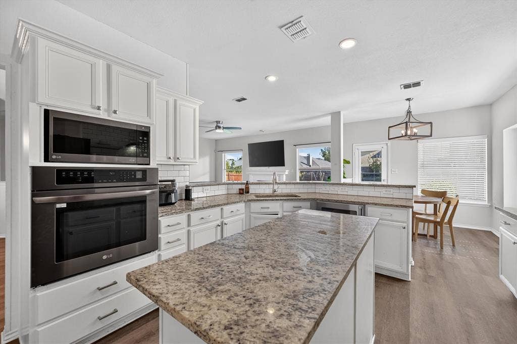 1004 Bonanza Drive, Arlington, TX 76001 1004 Bonanza Drive, Arlington, TX 76001