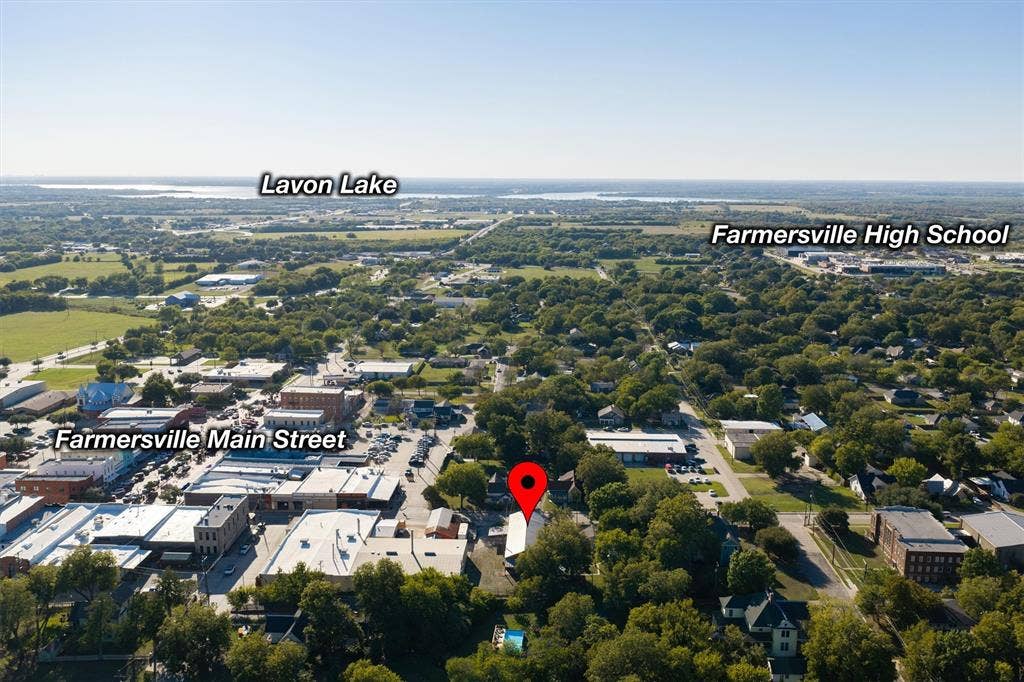 118 N Main Street, Farmersville, TX 75442 118 N Main Street, Farmersville, TX 75442