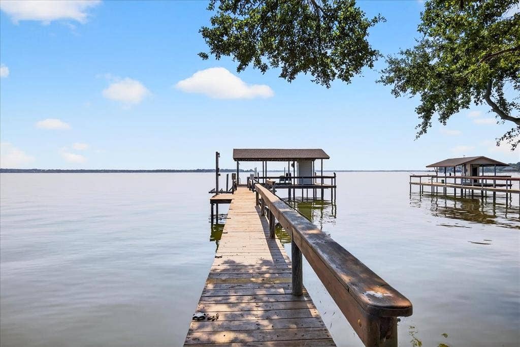 114 Baker B Ranch Road, Trinidad, TX 75163