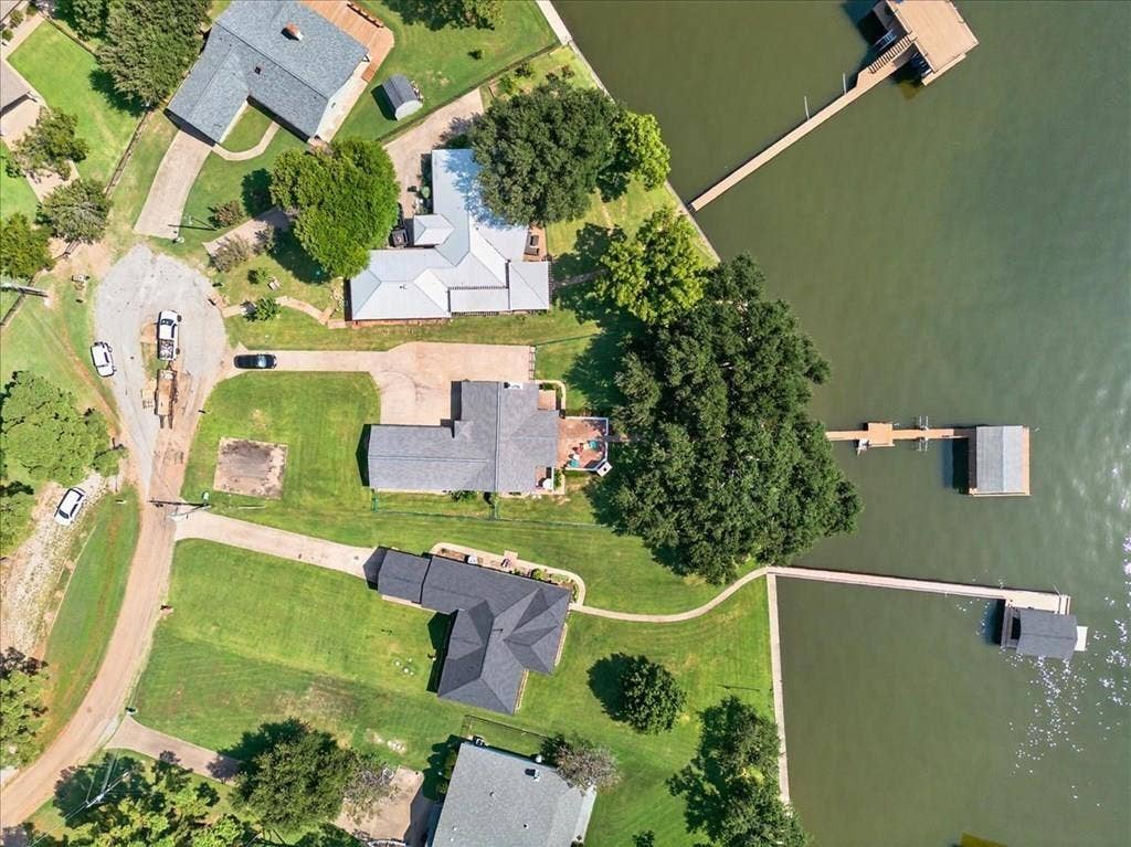 114 Baker B Ranch Road, Trinidad, TX 75163