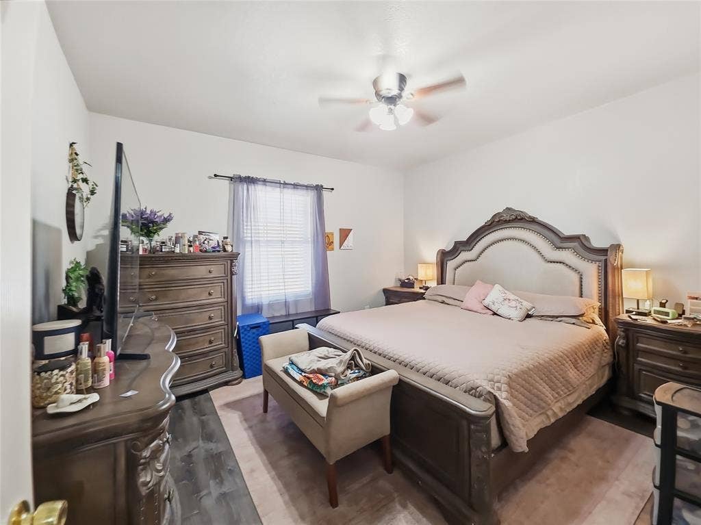 1328 Elmwood Avenue, Fort Worth, TX 76104