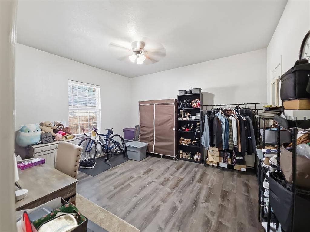 1328 Elmwood Avenue, Fort Worth, TX 76104