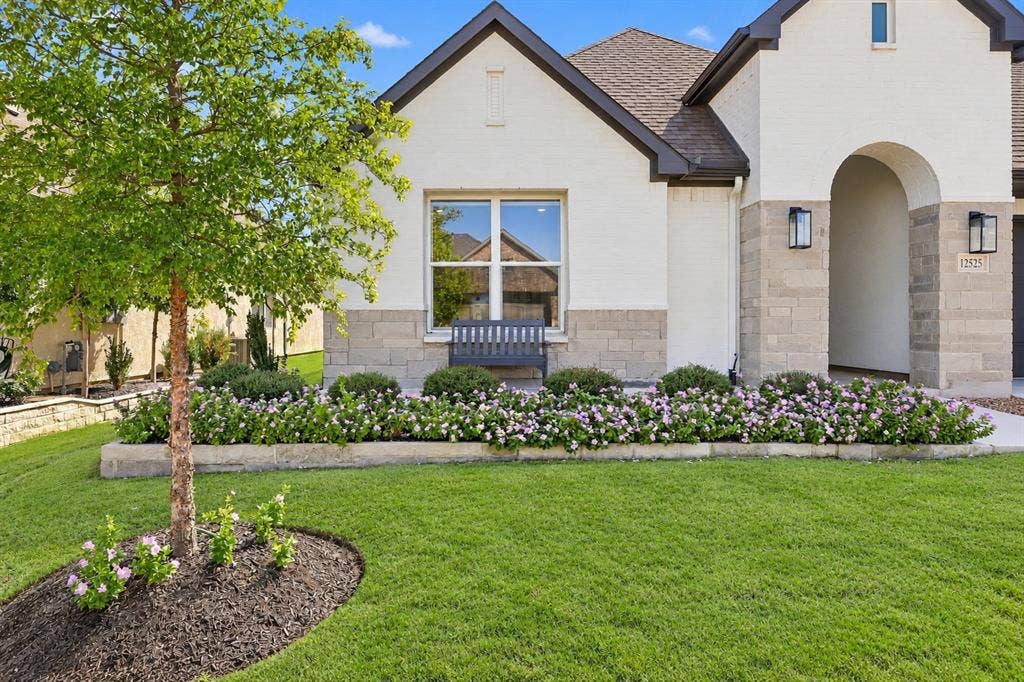 12525 Copper Ore Way, Denton, TX 76207