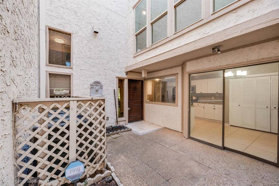 Property photo for 15 Oakbrook Drive, Lewisville, TX