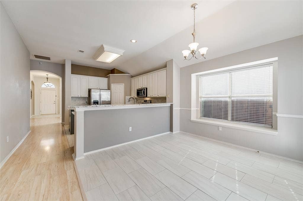 5100 Geranium Court, McKinney, TX 75070 Kitchen right next to breakfast/2nd dining area