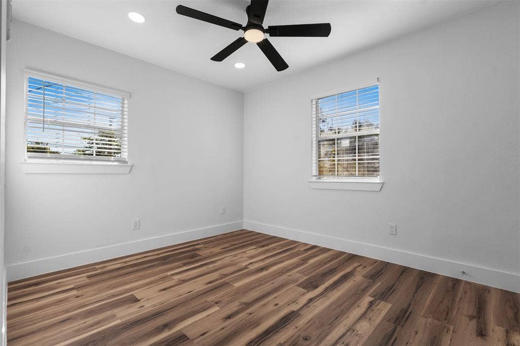 715 Scott Drive, Arlington, TX 76012
