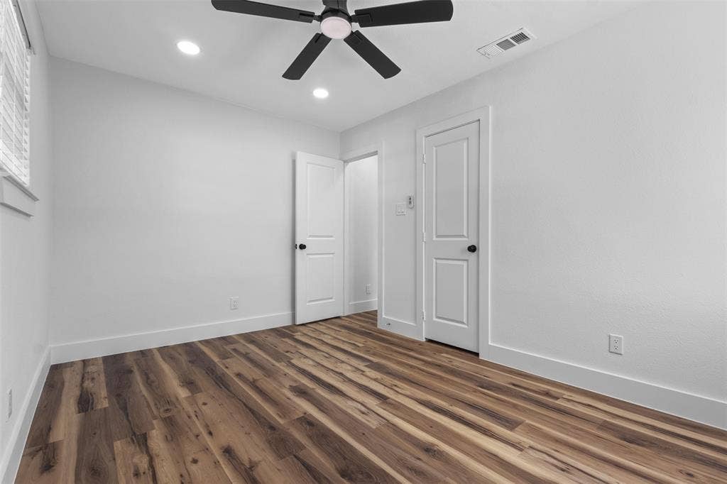 715 Scott Drive, Arlington, TX 76012