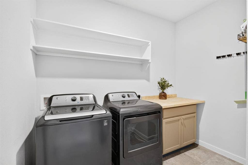 1121 Lakin Road, Fort Worth, TX 76177 1121 Lakin Road, Fort Worth, TX 76177