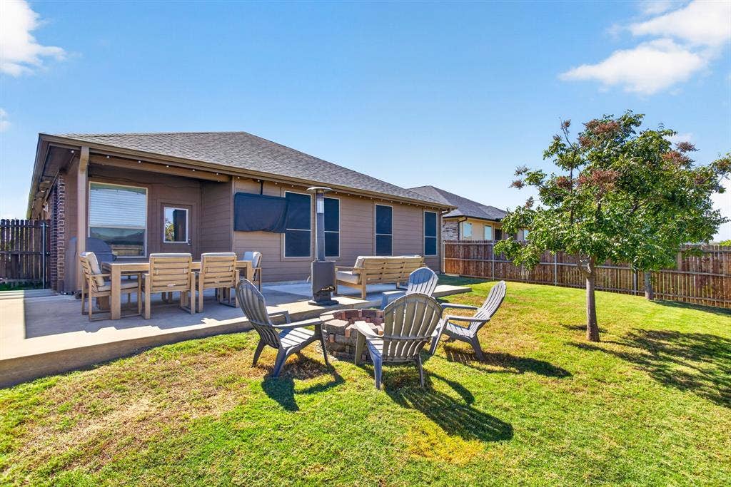 1121 Lakin Road, Fort Worth, TX 76177 1121 Lakin Road, Fort Worth, TX 76177