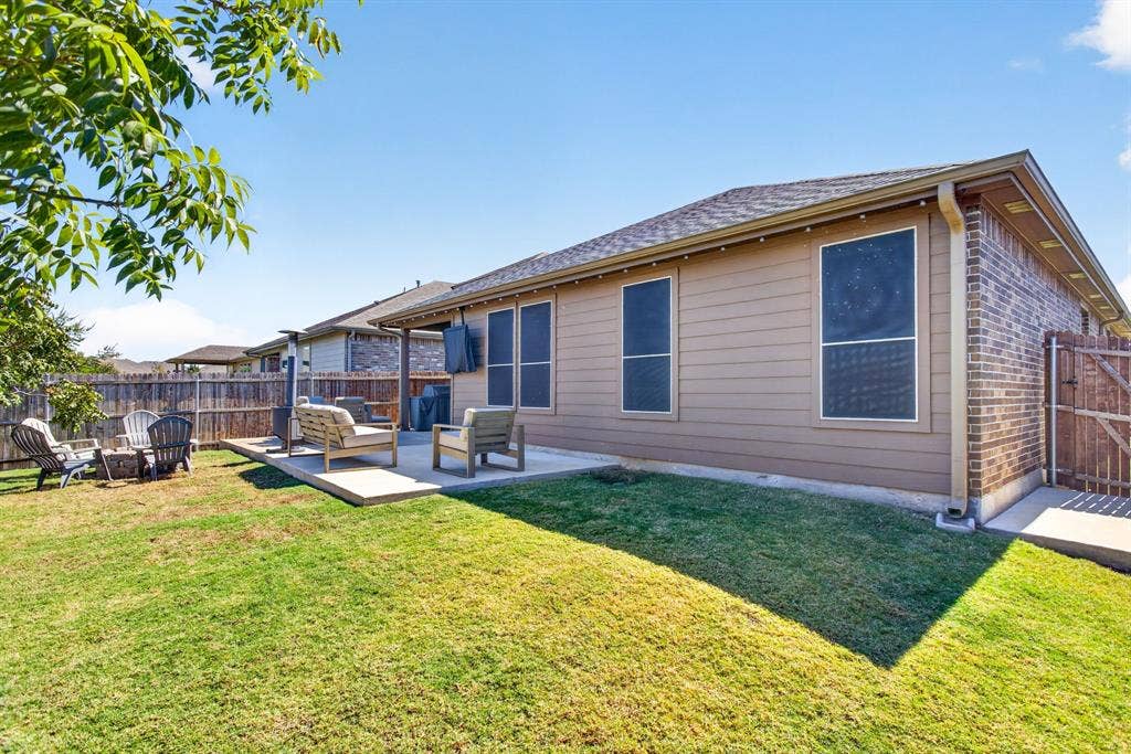 1121 Lakin Road, Fort Worth, TX 76177 1121 Lakin Road, Fort Worth, TX 76177