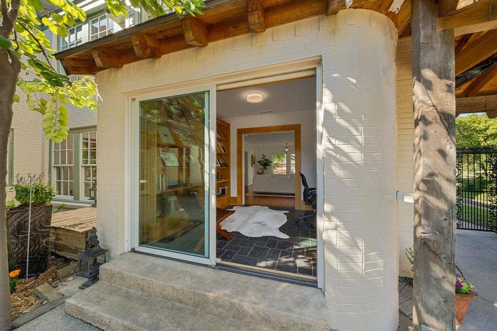 6826 Lakeshore Drive, Dallas, TX 75214