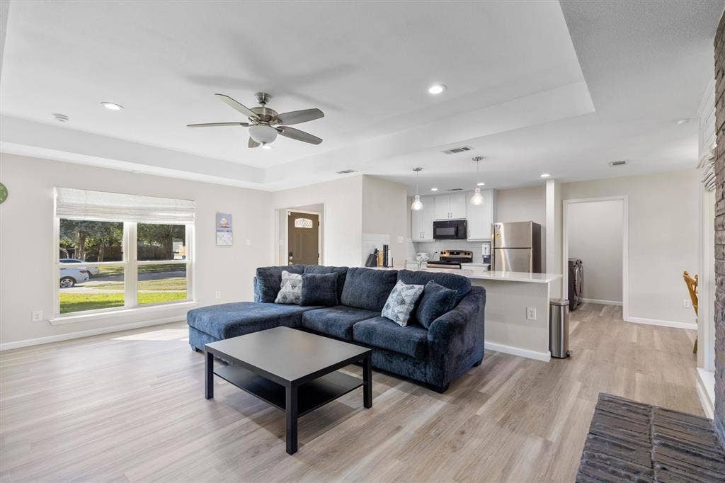 2101 Covered Wagon Drive, Plano, TX 75074 2101 Covered Wagon Drive, Plano, TX 75074