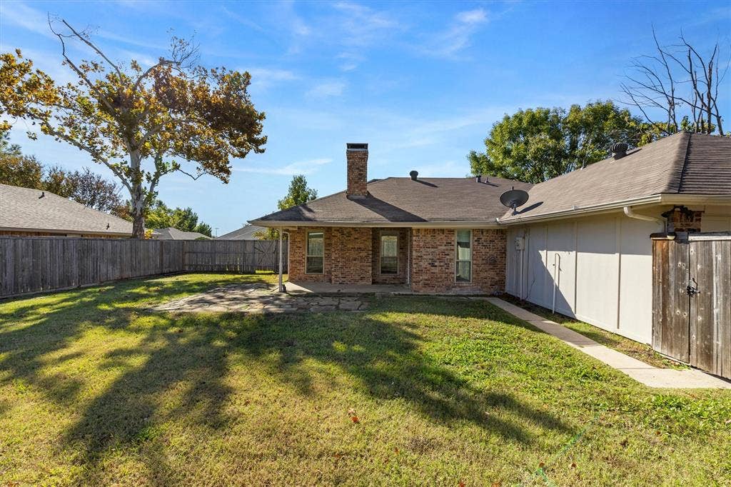 2101 Covered Wagon Drive, Plano, TX 75074 2101 Covered Wagon Drive, Plano, TX 75074