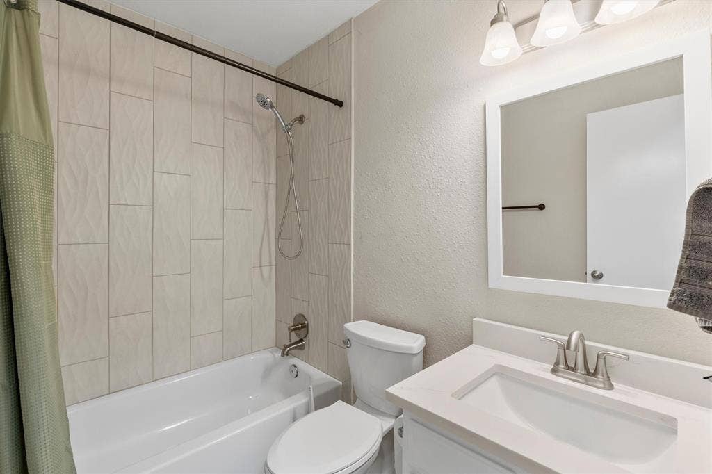 2101 Covered Wagon Drive, Plano, TX 75074 2101 Covered Wagon Drive, Plano, TX 75074