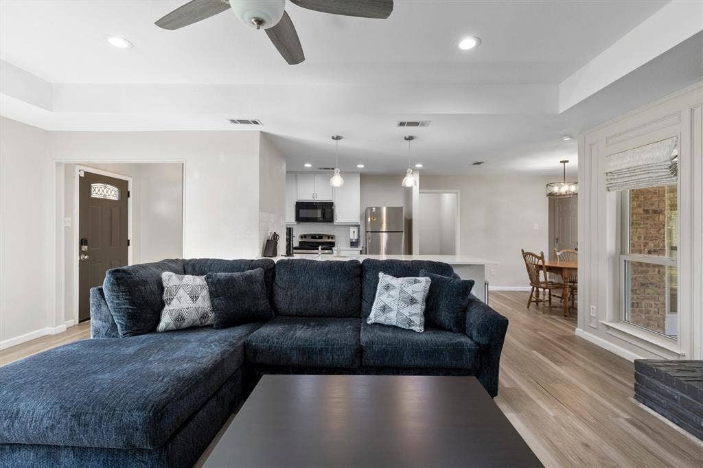 2101 Covered Wagon Drive, Plano, TX 75074 2101 Covered Wagon Drive, Plano, TX 75074