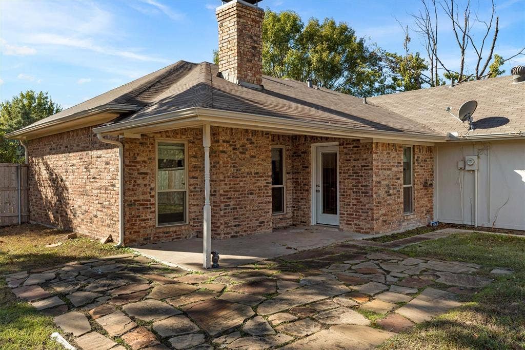 2101 Covered Wagon Drive, Plano, TX 75074 2101 Covered Wagon Drive, Plano, TX 75074