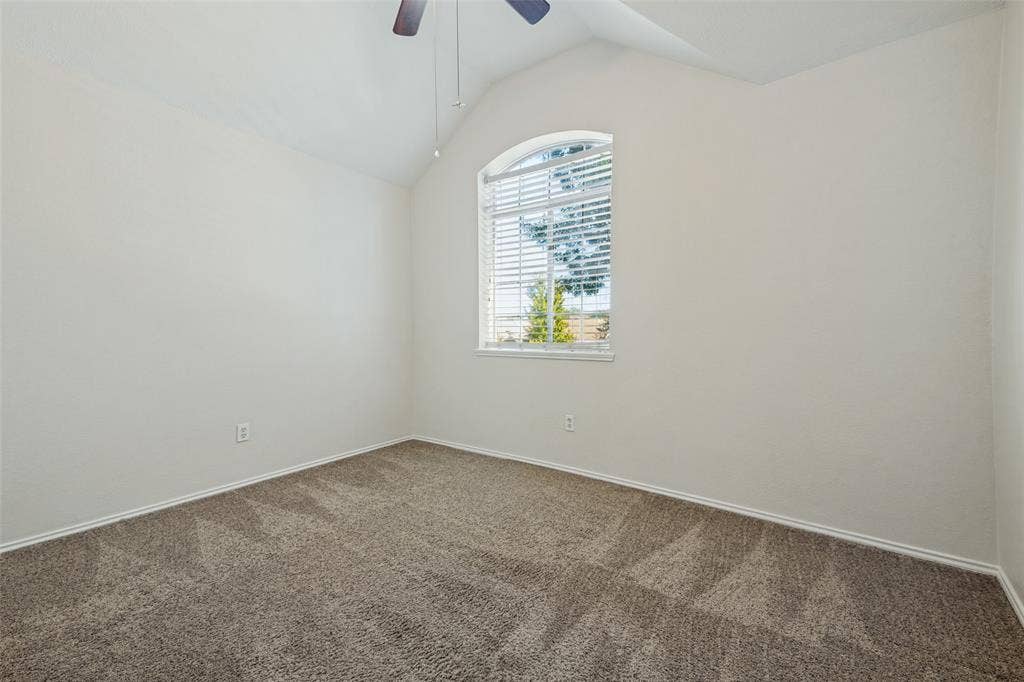 6522 White Oak Drive, Rowlett, TX 75089 6522 White Oak Drive, Rowlett, TX 75089