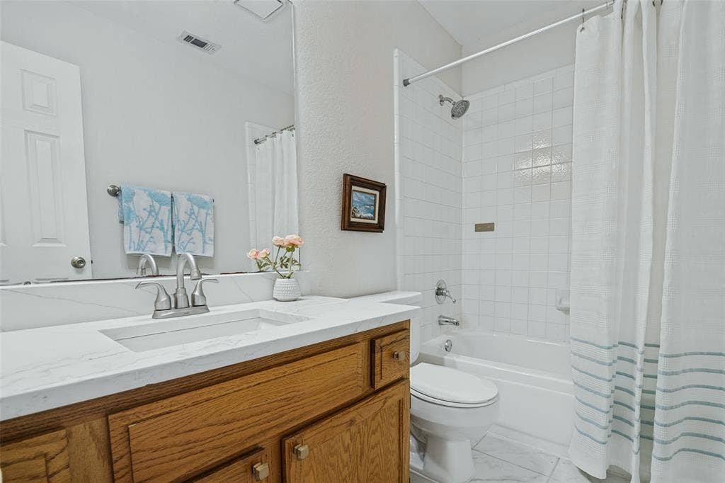 6522 White Oak Drive, Rowlett, TX 75089 6522 White Oak Drive, Rowlett, TX 75089