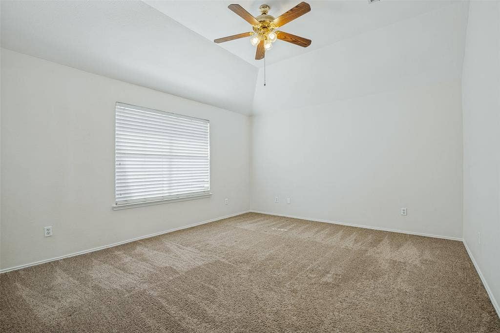 6522 White Oak Drive, Rowlett, TX 75089 6522 White Oak Drive, Rowlett, TX 75089