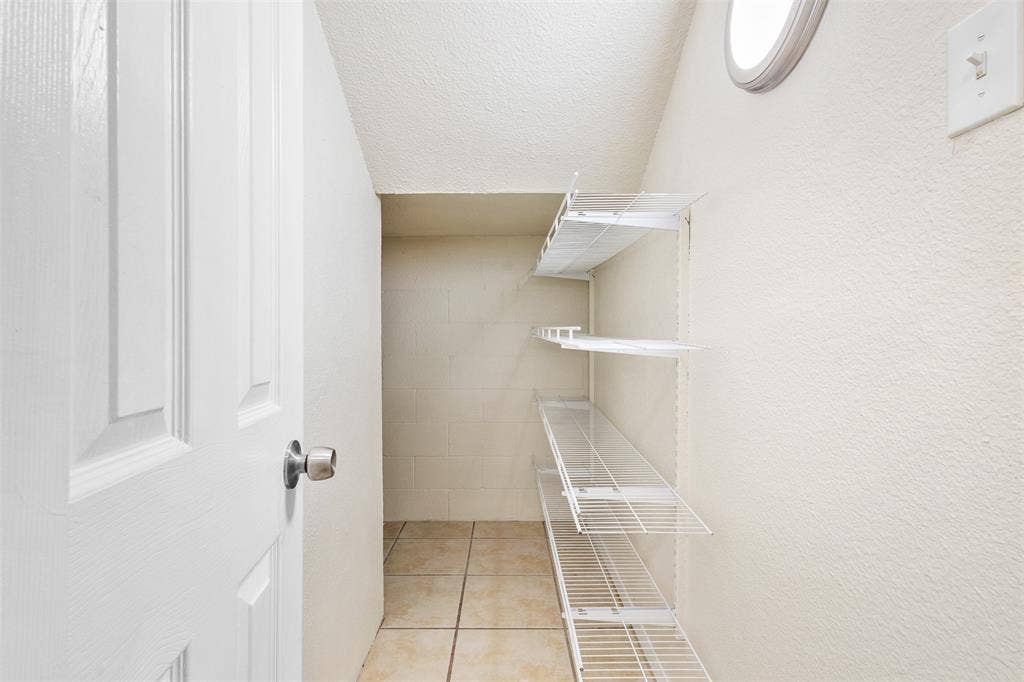 2804 Spring Valley Drive, Bedford, TX 76021 2804 Spring Valley Drive, Bedford, TX 76021