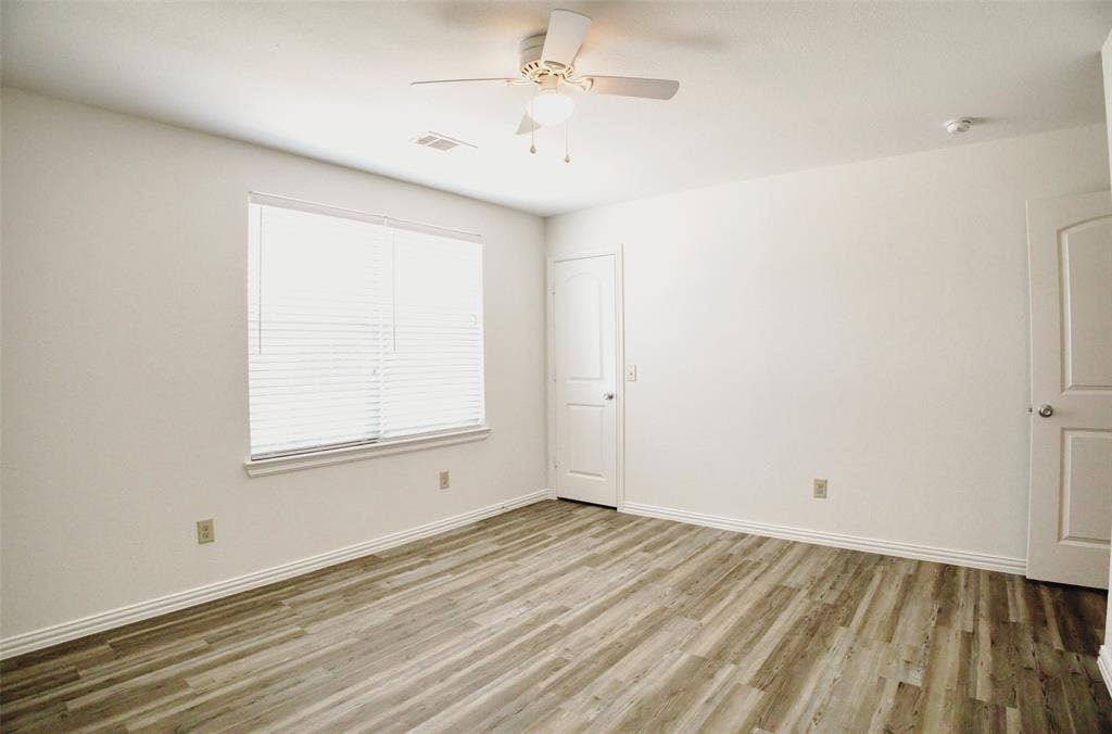 1708 S Waco Street, Van Alstyne, TX 75495