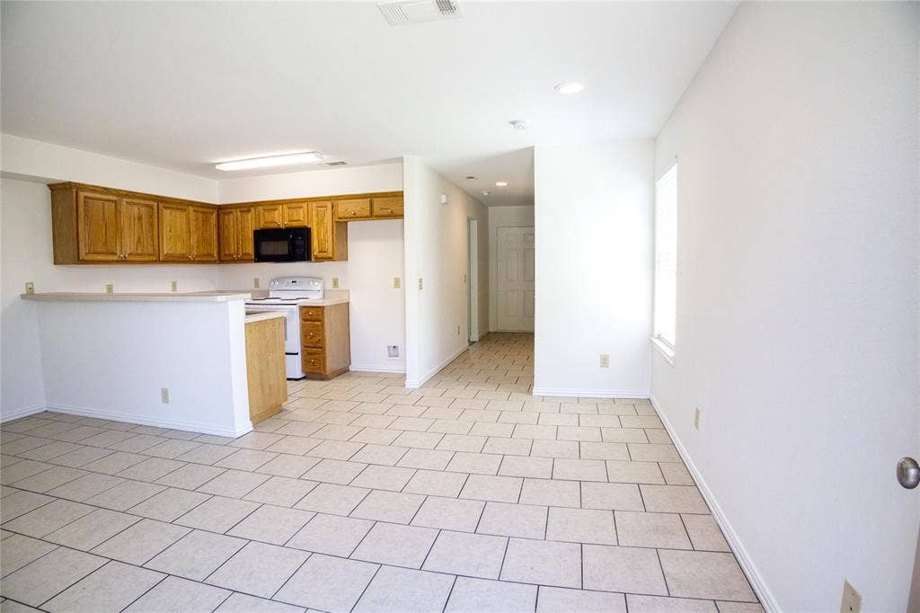 1708 S Waco Street, Van Alstyne, TX 75495