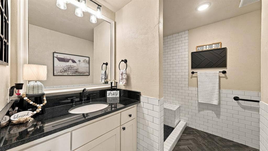 470 Wilson Bend Road, Millsap, TX 76066