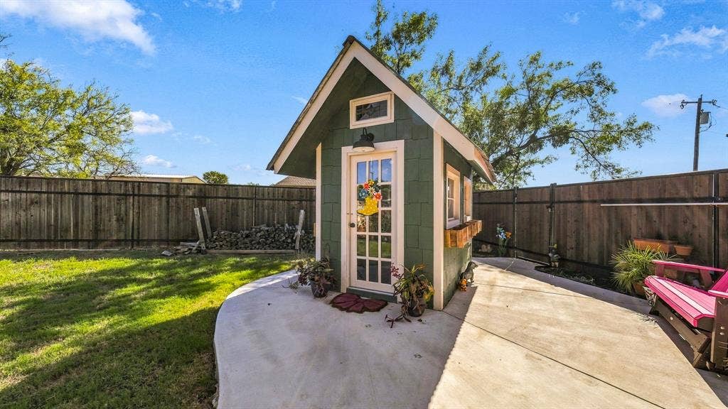 470 Wilson Bend Road, Millsap, TX 76066