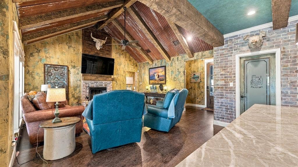 470 Wilson Bend Road, Millsap, TX 76066