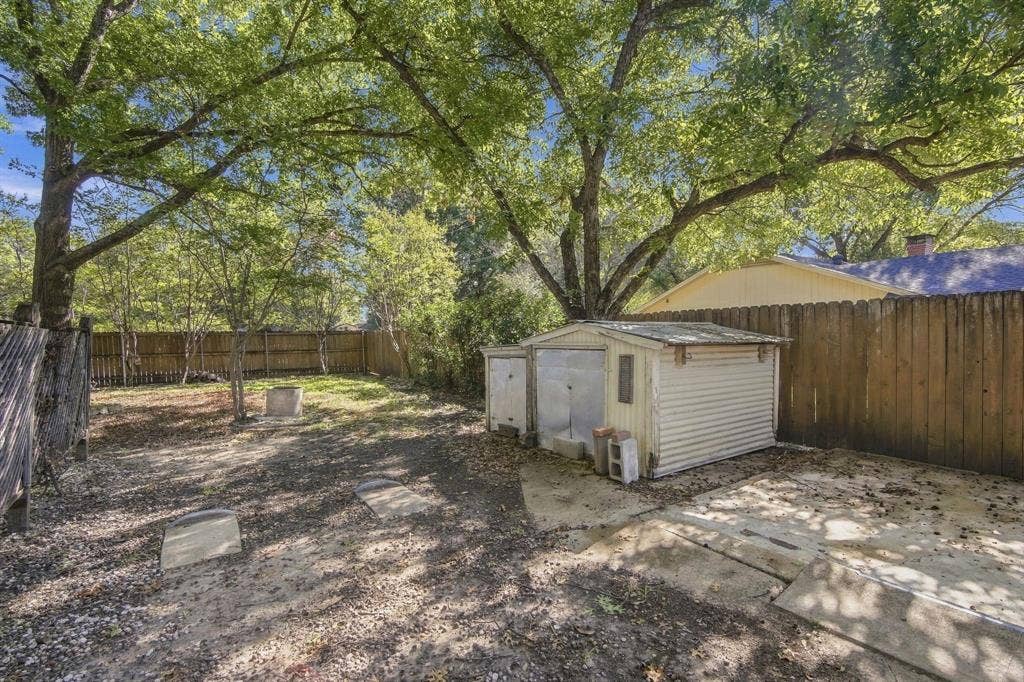 522 Old Telico Road, Ennis, TX 75119 522 Old Telico Road, Ennis, TX 75119